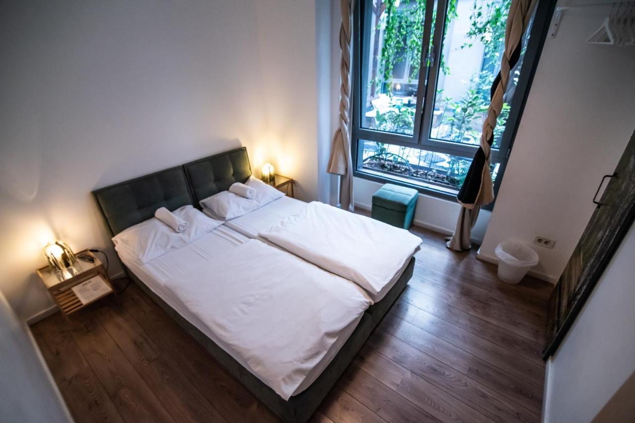 Boutique Hostel Shappy 자그레브 외부 사진